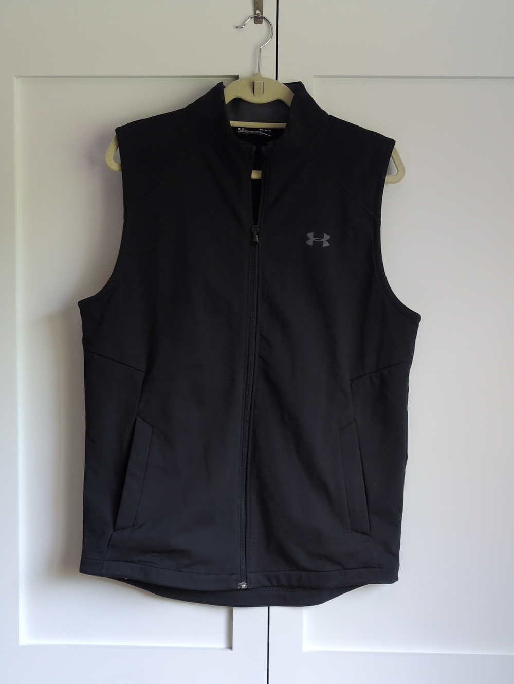 Under Armour Men's ColdGear Vest Black Full Zip Loose Fit Size M